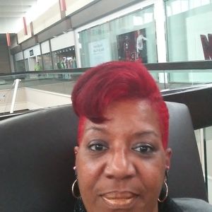 Meet your Posher, Renie